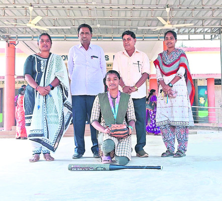 ఉపాధి హామీ చట్టాన్ని పటిష్టం చేయాలి 1