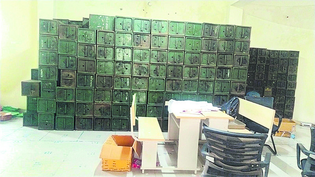 ఎన్నికల సామగ్రి పంపిణీకి సిద్ధం1