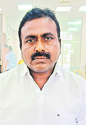 నిరసన గళం 
6