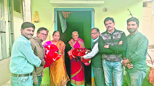 రగ్గుల పంపిణీ 2