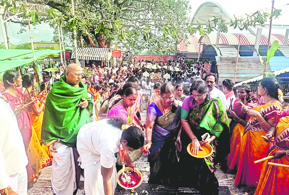 సోపానం.. భక్త నీరాజనం..2