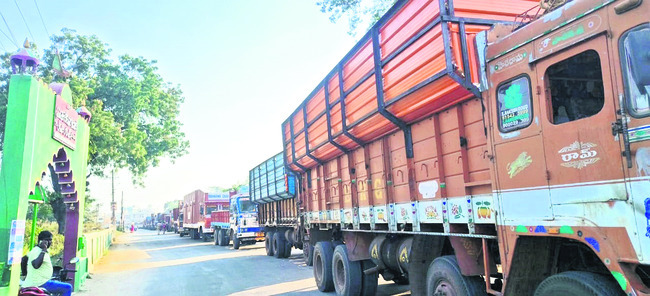 సోమార్‌పేట్‌లో ఉద్రిక్తత1