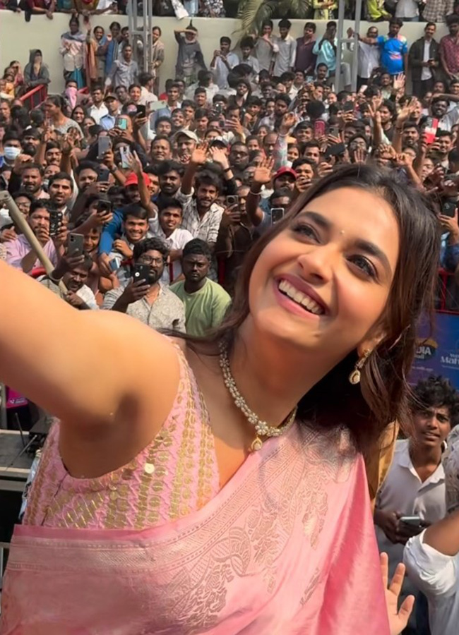 Actress Keerthy Suresh At Visakhapatnam Viral Photos13