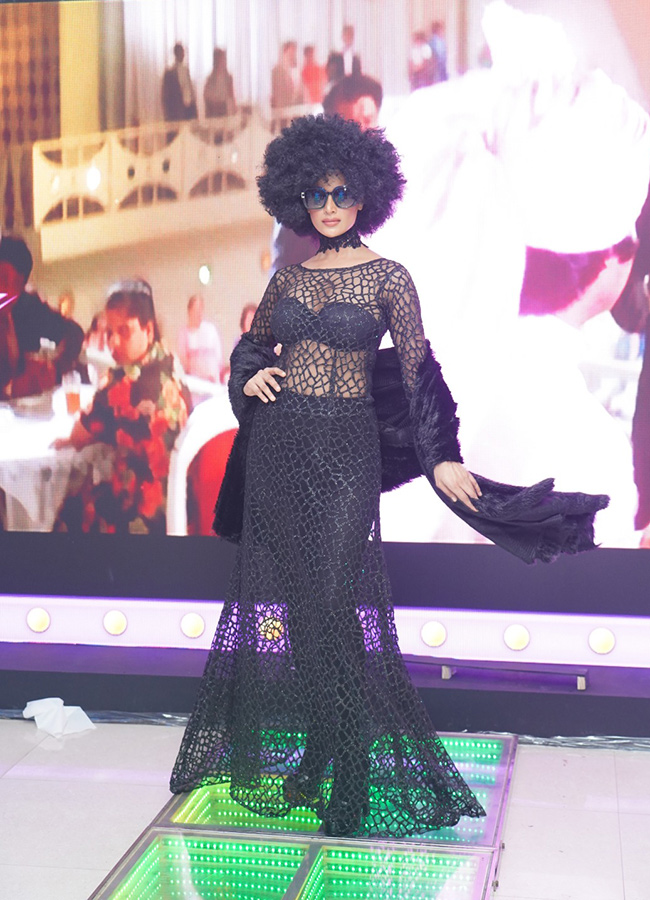 Retro Edition Style Theme Party and Fashion Show Celebrities Dazzle10