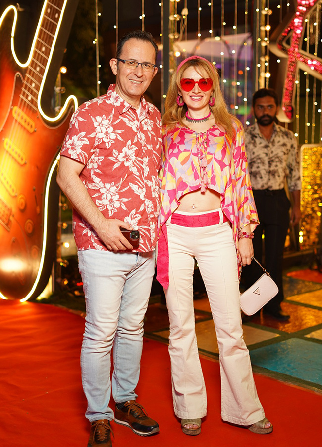 Retro Edition Style Theme Party and Fashion Show Celebrities Dazzle11