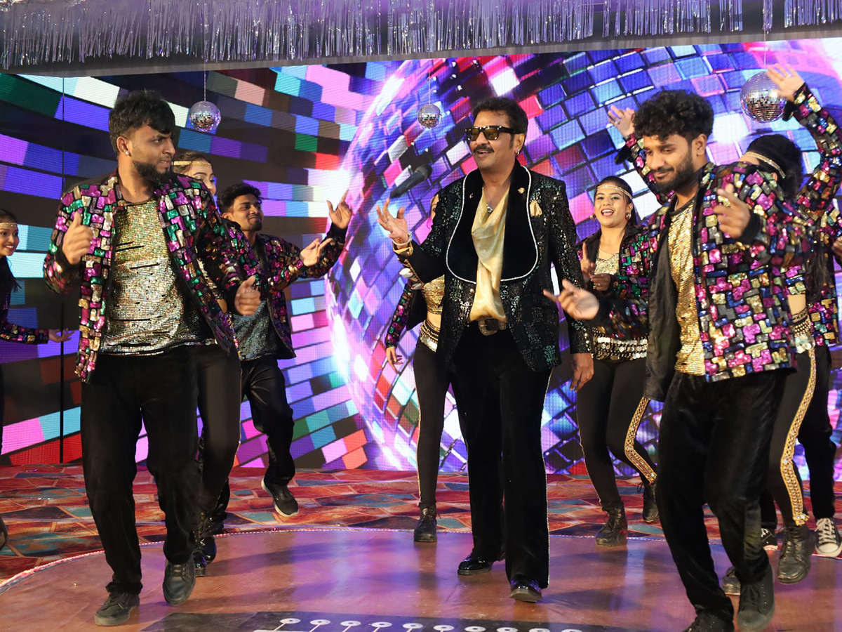 Retro Edition Style Theme Party and Fashion Show Celebrities Dazzle24