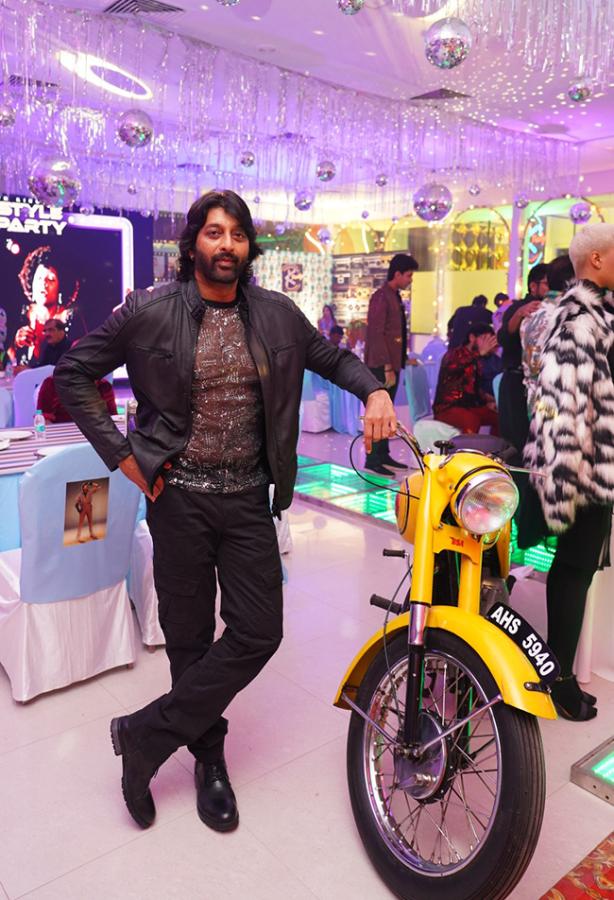 Retro Edition Style Theme Party and Fashion Show Celebrities Dazzle6