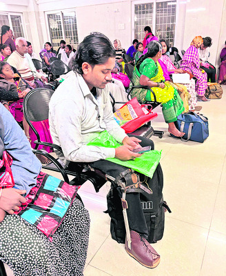 పాత ఓపీ విధానంతో రోగులకు మనోవేదన 
4