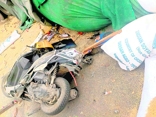 సేలం హైవేపై ఘోర రోడ్డు ప్రమాదం 1