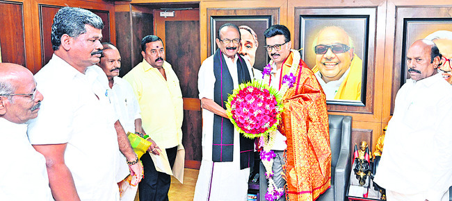 డీఎంకేలో సీట్ల చర్చ 1