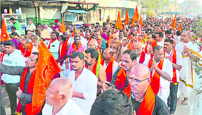 ‘గిరి’ ప్రదక్షిణం 1