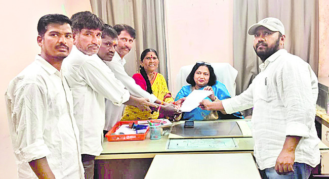 అందోల్‌లో బీజేపీ డీలా1