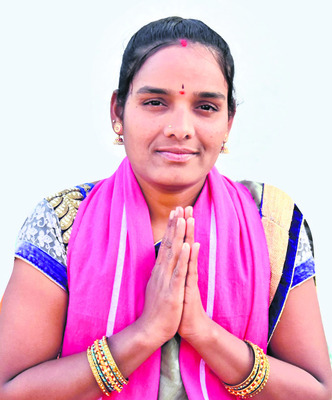 నాడు సతి.. నేడు పతి
3