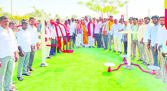 ఆయుర్వేదంలో హన్మంత్‌కు డాక్టరేట్‌ 
1