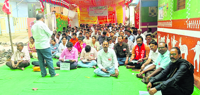 సమస్యల పరిష్కారానికి చర్యలు తీసుకోండి1