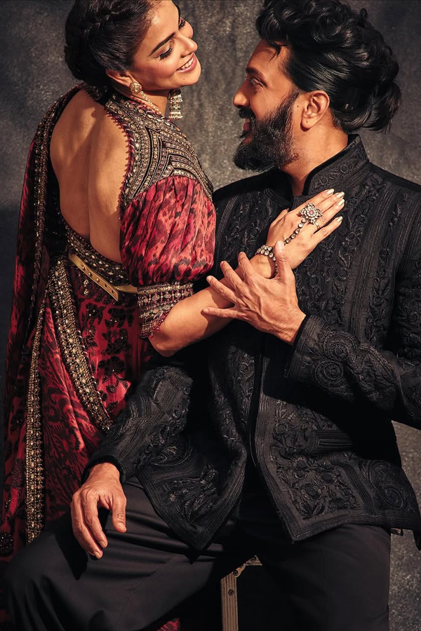 Bollywood Actress Genelia shared heartfelt birthday posts for Her husband, Riteish Deshmukh Photos6