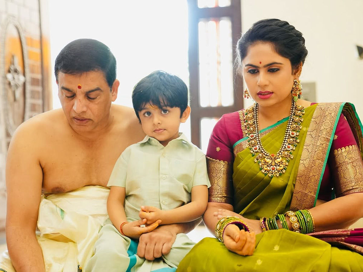 Producer Dil Raju performs special pujas with His wife Photos3