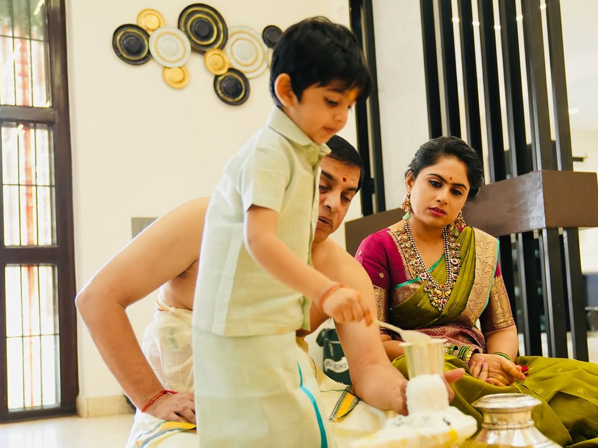 Producer Dil Raju performs special pujas with His wife Photos9