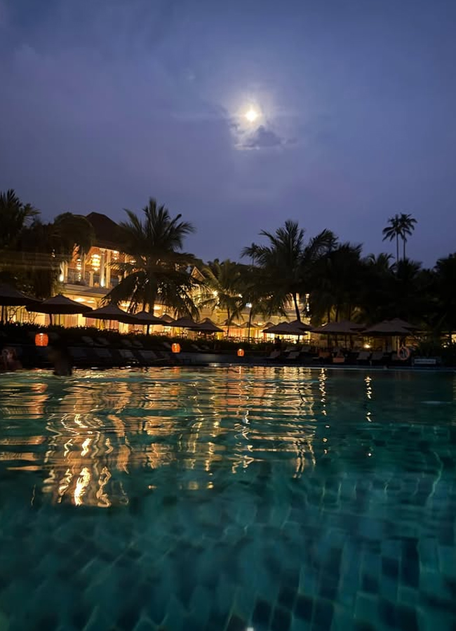 Actress Rashmika on a trip to Sri Lanka with her girl gang (Photos)12