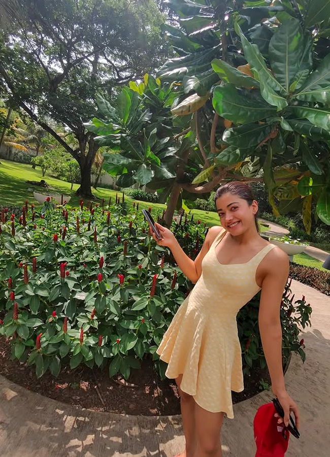 Actress Rashmika on a trip to Sri Lanka with her girl gang (Photos)15
