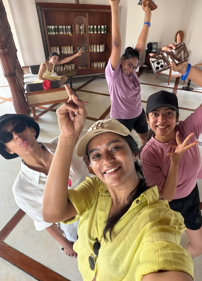 Actress Rashmika on a trip to Sri Lanka with her girl gang (Photos)16