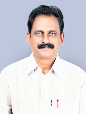 పశువుల సంచారం.. ప్రాణ సంకటం 3