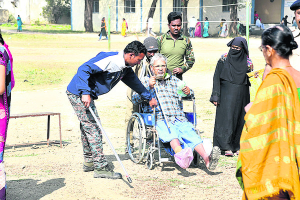 పోలింగ్‌ సరళి ఇలా..2