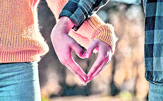 సీఐకి ప్రేమ బాణాలు1