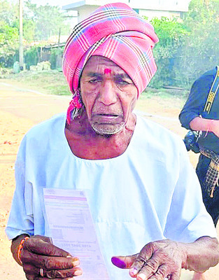 మొదటిసారి ఓటేసిన.. 2