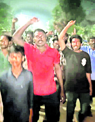 హస్తం గెలిచి.. కారు నిలిచి3