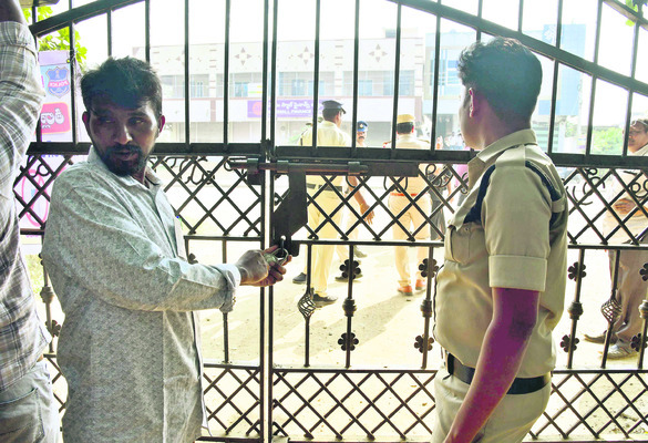 బారులుదీరిన ఓటర్లు7