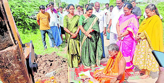 ఏకపక్షంగా 205 పనులు రద్దు చేసిన సీఈఓ1