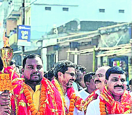 కొట్‌పాడ్‌లో సంసద్‌ ఖేల్‌ మహోత్సవం ప్రారంభం2