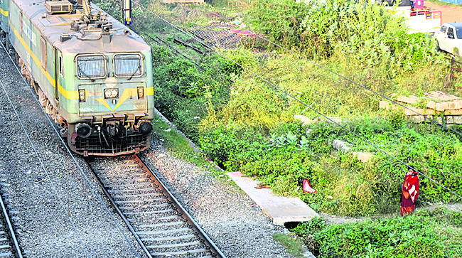 పట్టాపగ్గాల్లేని ఆరాటం..!3