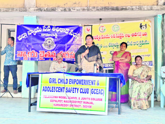 ‘బాలల హక్కులను పరిరక్షించాలి’
1