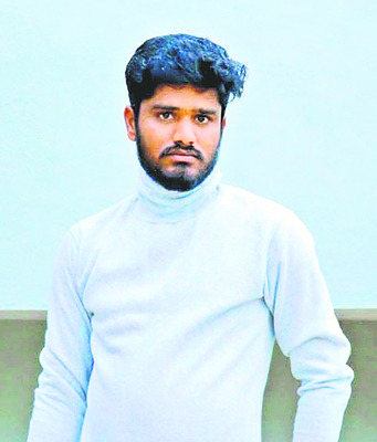 అతివేగానికి యువకుడు బలి 3