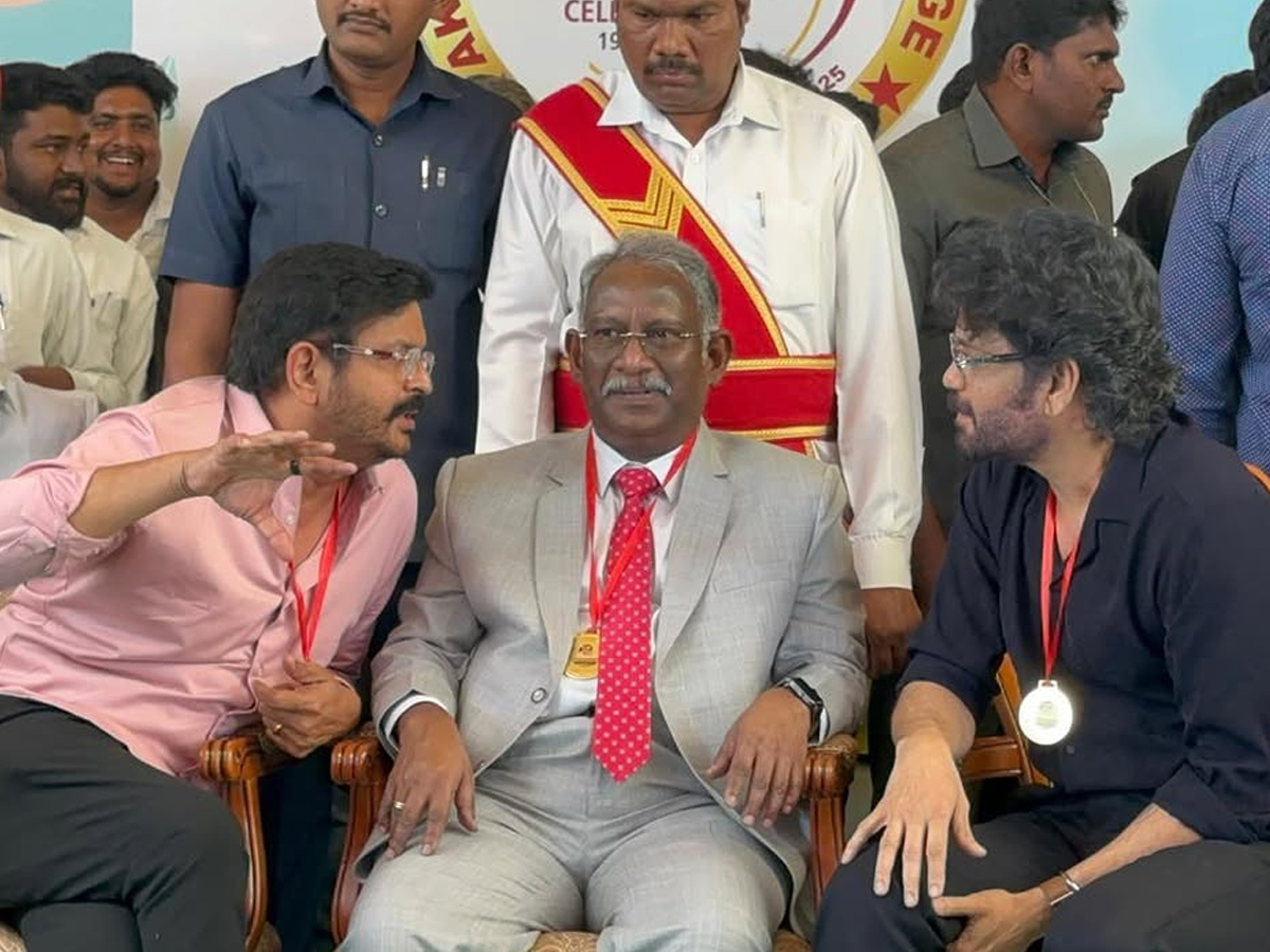 King Nagarjuna Donates 2CR To ANR College Scholarships Photos3