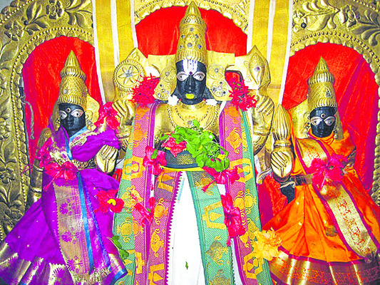 మండపేటలో భోగ ముద్ర 
1