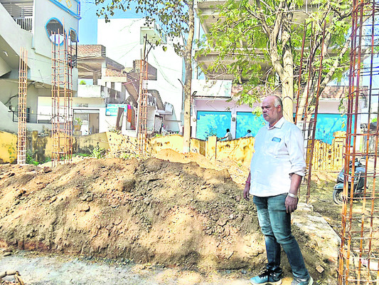 గ్రంథాలయం పనులు   వేగవంతం చేస్తాం2