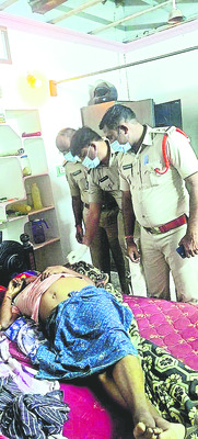 టంగుటూరులో వ్యక్తి దారుణ హత్య 1