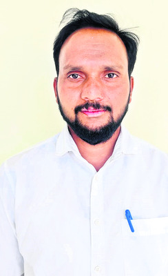 ప్రజలకు సేవ చేయాలని.. 
1