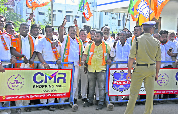 కాంగ్రెస్‌ వర్సెస్‌ బీజేపీ1