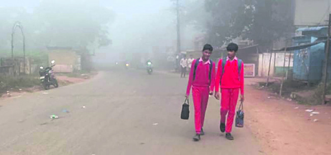 వణికిస్తున్న చలి.. పడిపోతున్న ఉష్ణోగ్రతలు1