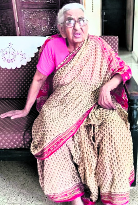 శతాధిక వృద్ధురాలి మృతి 1