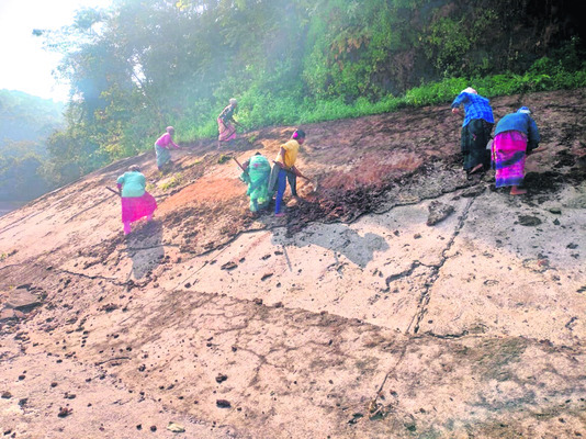 నిండుగా డొంకరాయి జలాశయం 1