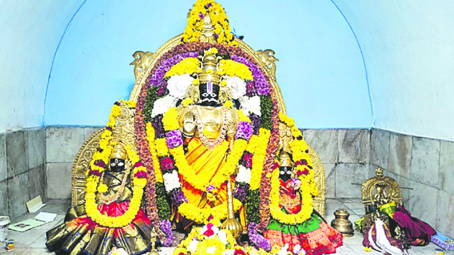 జొన్నాడలో అభయం 
2