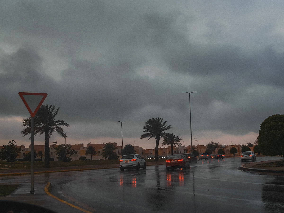 Heavy rains and thunderstorms hit Dubai19