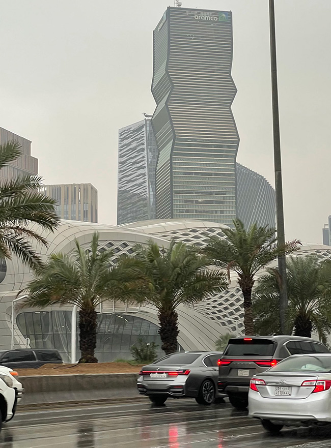 Heavy rains and thunderstorms hit Dubai6