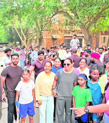 భారత్‌–శ్రీలంక క్రీడాకారుల ప్రాక్టీస్‌1