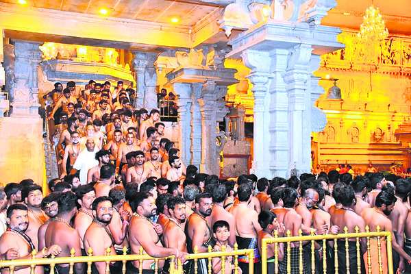 రూ.24 కోట్ల లిక్కర్‌1